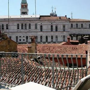 Hotel Antigo Trovatore, Veneza