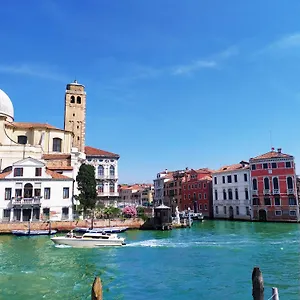 Zen Grand Canal Venedik