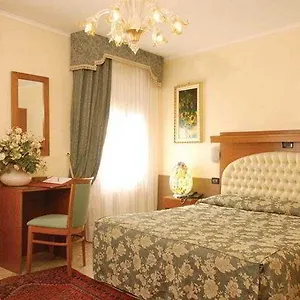 2* Hotel Il Moro Di