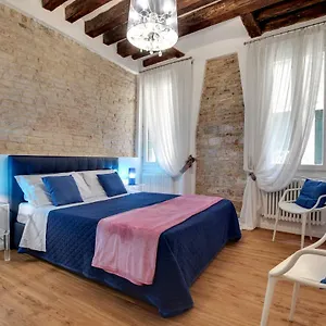 Διαμέρισμα Charming Castello By Wonderful Italy